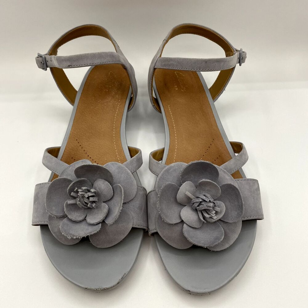 CLARKS Parram Stella Gray Flower Nubuck Open Toe Ankle Strap Size 9M  EU 40